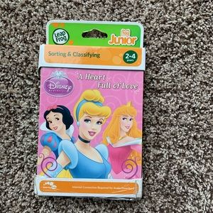 Tag Junior Book Disney ‘A Heart Full of Love” NEW!